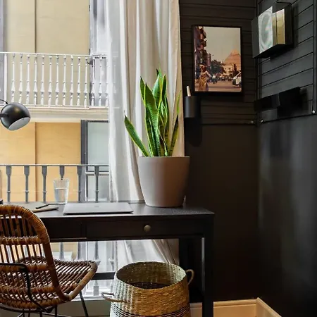 Zagora - 2 Bedrooms In Eixample Dreta *